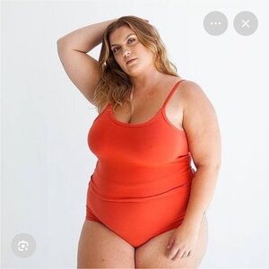 ARQ Crop Tank in Cadmium